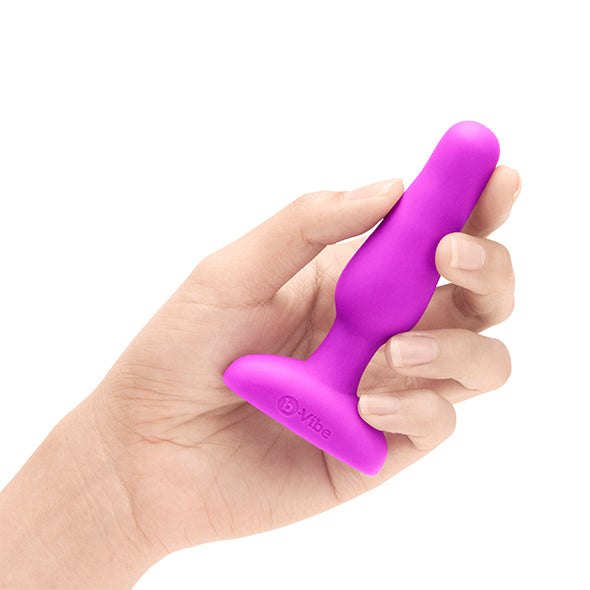 B-Vibe - Novice Remote Control Plug Fuchsia