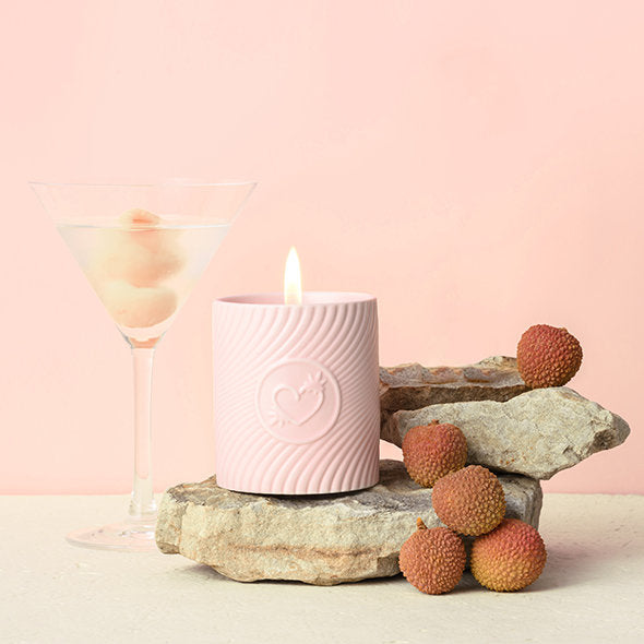 HighOnLove - Pink Massage Kaars Lychee Martini