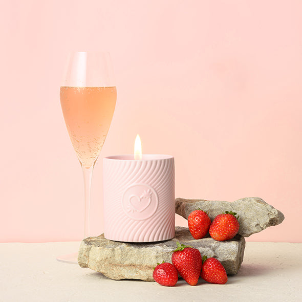 HighOnLove - Rosa Massagekerze Erdbeere &amp; Champagner