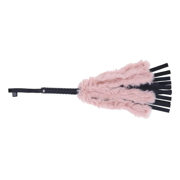 Sportsheets - Sex &amp; Mischief Brat Faux Fur Flogger